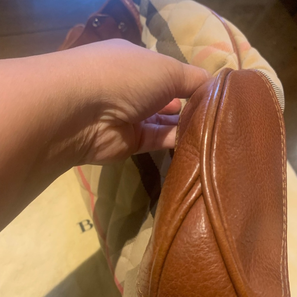BURBERRY SHOULDER BAG - Picture 4 of 9